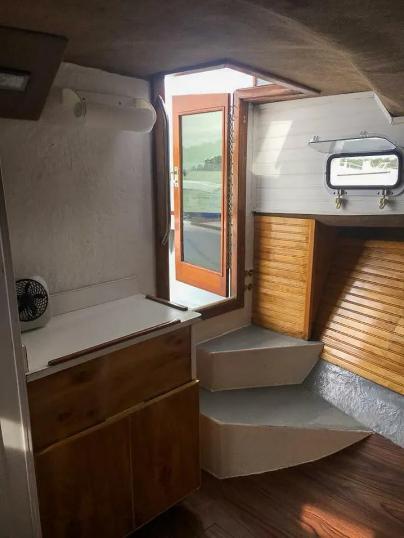 Slide: The Image of Sisu 26 Downeast 1980 - 5696218