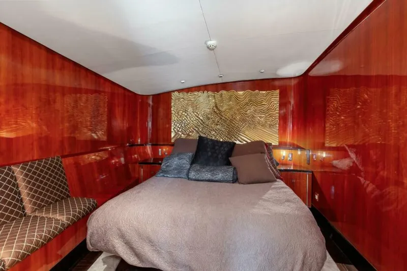 Slide: The Image of Custom 2004 Ebony - Salony Sportfish - MSR - 5696311