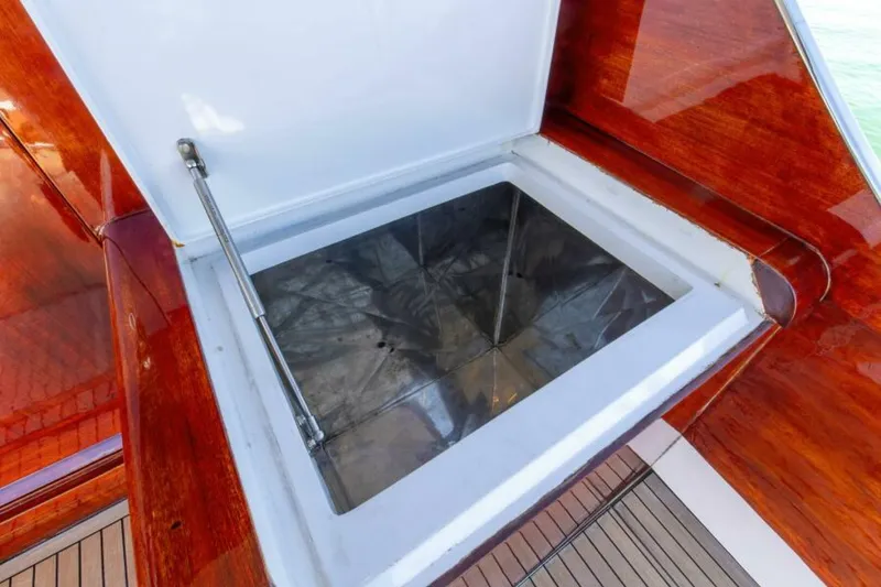 Slide: The Image of Custom  2004 Ebony Sportfish - 5696330