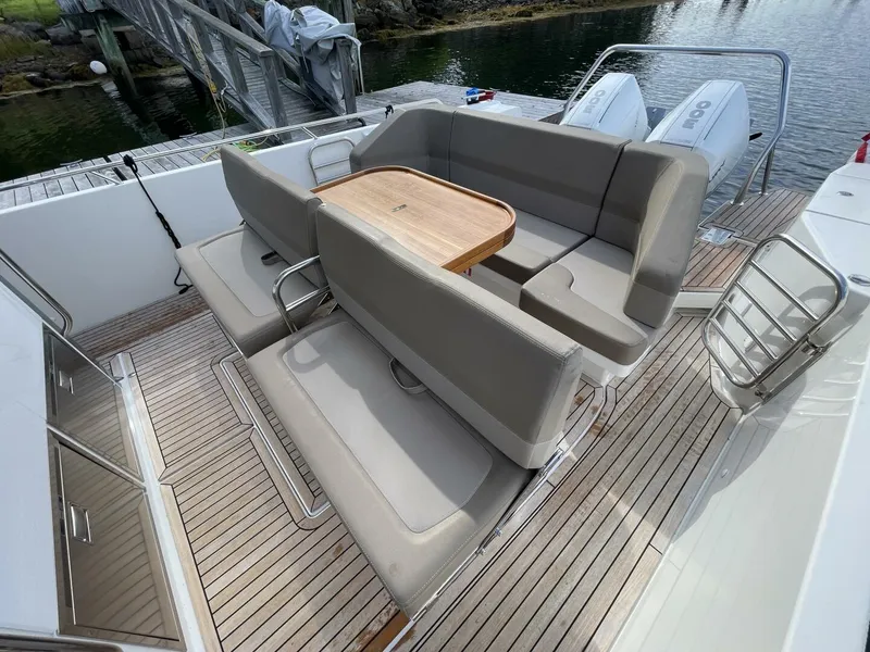 Slide: The Image of Nimbus T11 2021 - 5696468