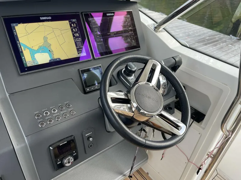 Slide: The Image of Nimbus T11 2021 - 5696485