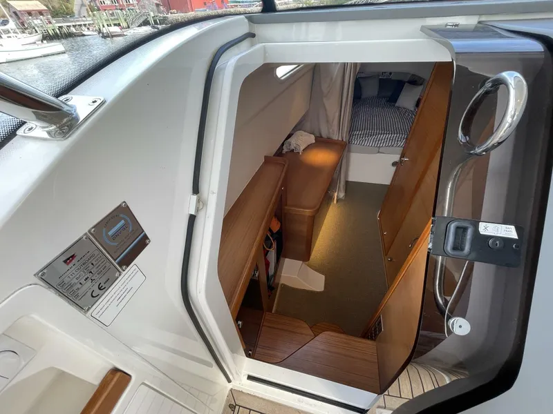 Slide: The Image of Nimbus T11 2021 - 5696497