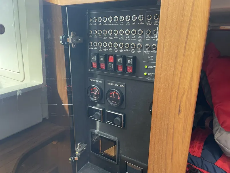 Slide: The Image of Nimbus T11 2021 - 5696499