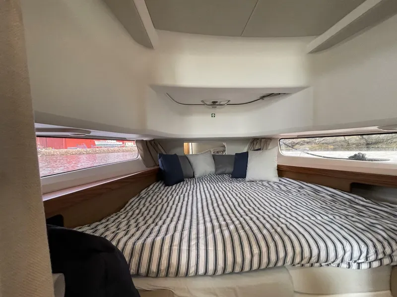 Slide: The Image of Nimbus T11 2021 - 5696503