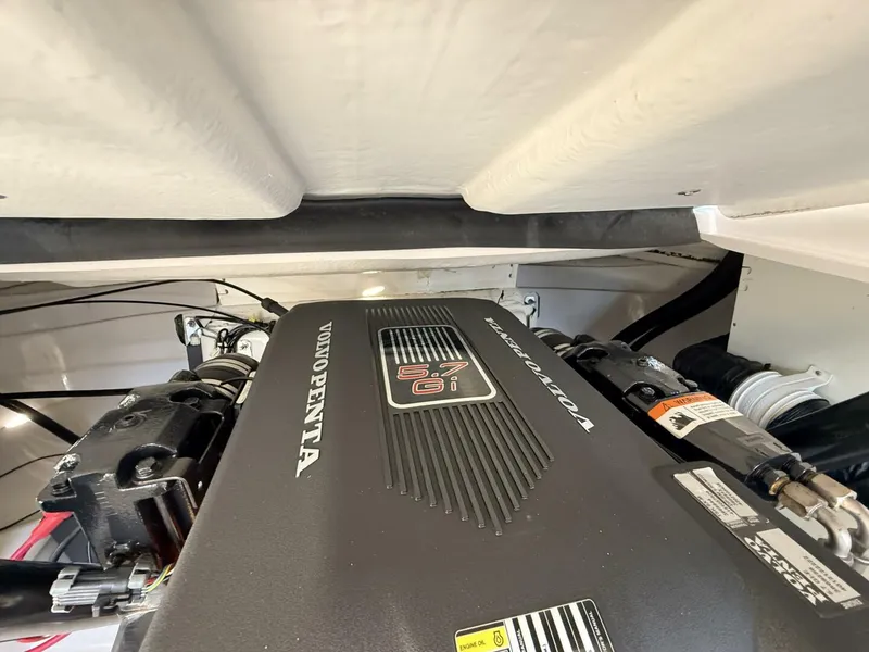 Slide: The Image of Four Winns 210 Horizon 2004 - 5696643