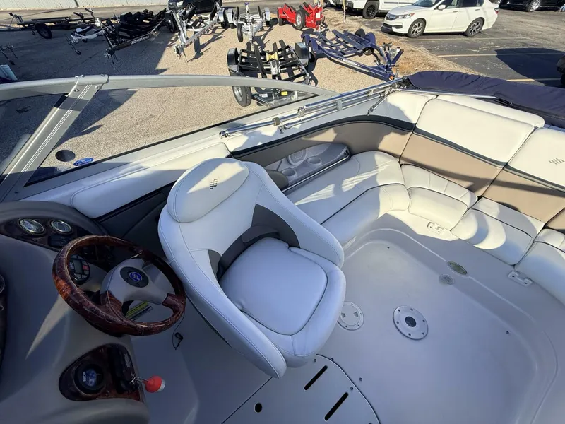 Slide: The Image of Four Winns 210 Horizon 2004 - 5696621