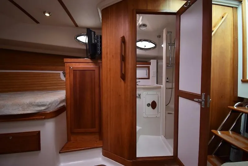 Slide: The Image of 0005408451 - 5696692