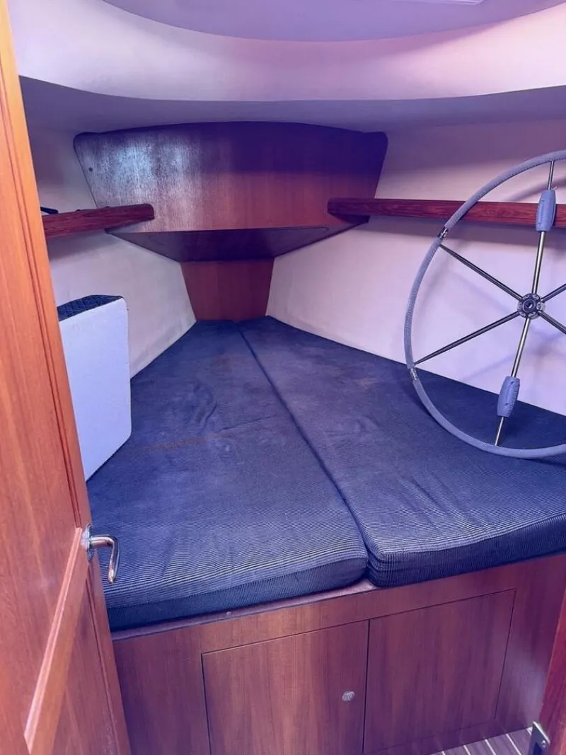 Slide: The Image of Hunter 38 2006 - 5804905