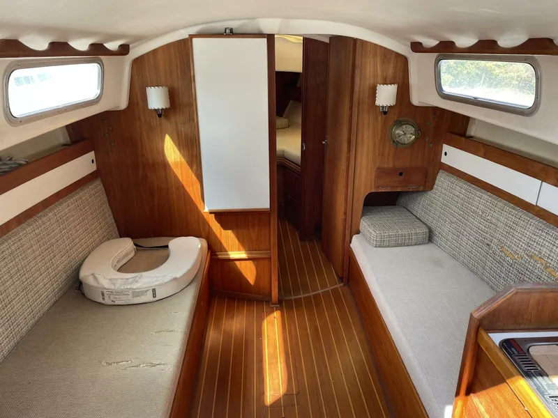 Slide: The Image of Sabre 28 1978 - 5696753