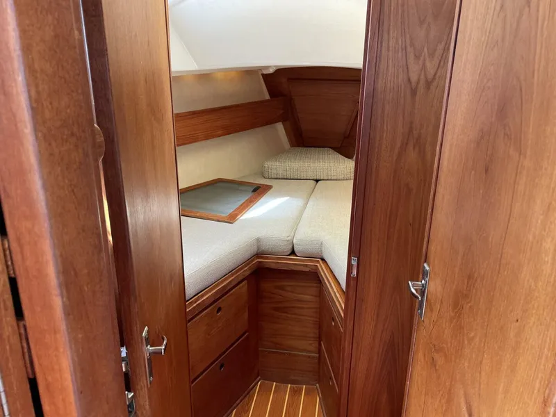 Slide: The Image of Sabre 28 1978 - 5696754