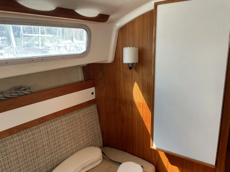 Slide: The Image of Sabre 28 1978 - 5696757