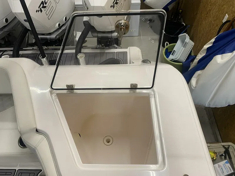 Slide: The Image of Front Runner 39 2022 - 5696878