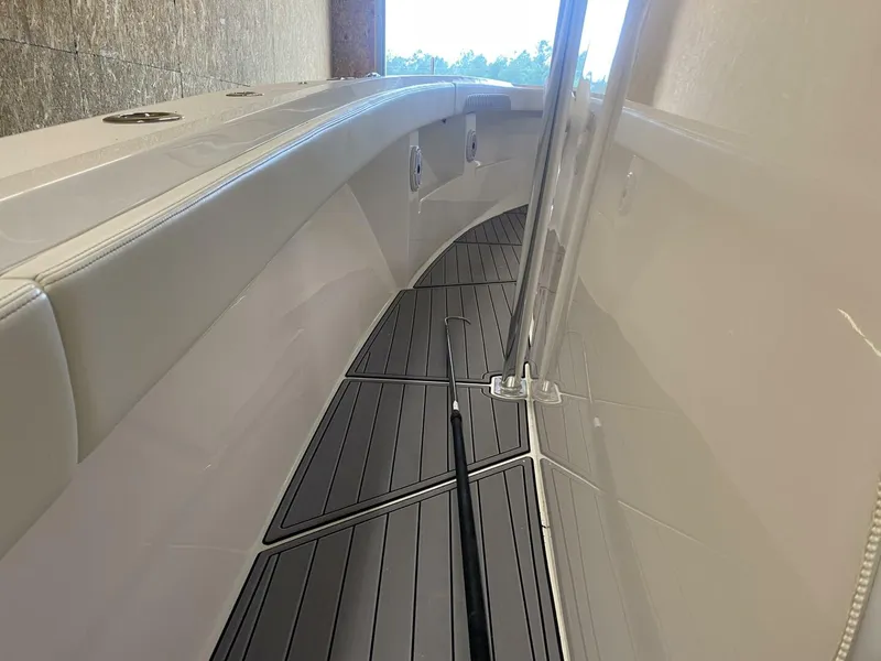 Slide: The Image of Front Runner 39 2022 - 5696898