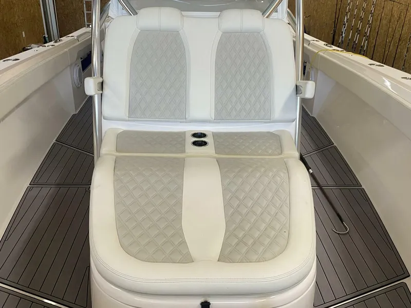 Slide: The Image of Front Runner 39 2022 - 5696901