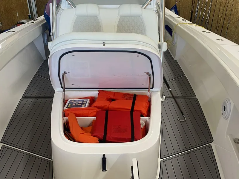 Slide: The Image of Front Runner 39 2022 - 5696902