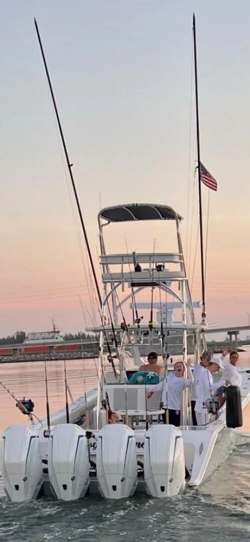 Slide: The Image of Front Runner 39 2022 - 5696917