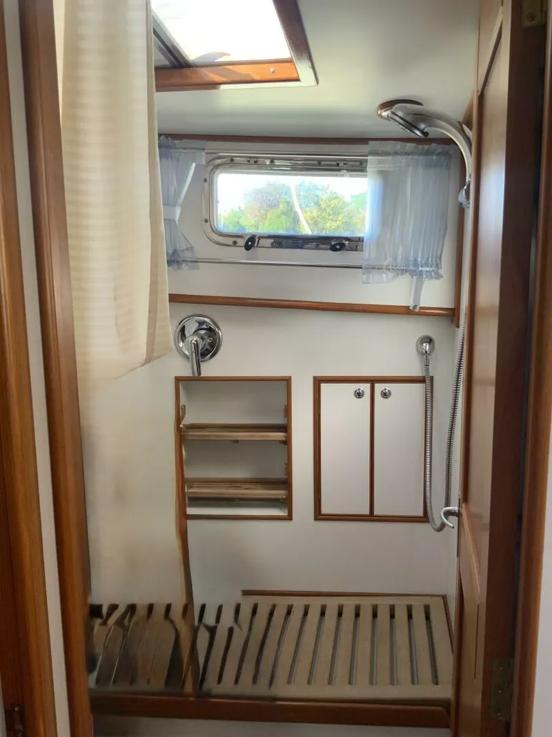 Slide: The Image of Eastbay Eastbay 43SX 2004 - 5704156