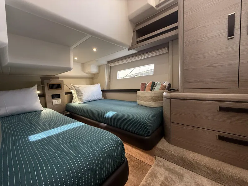 Slide: The Image of Greenline 48 Fly Hybrid 2024 - 5716146