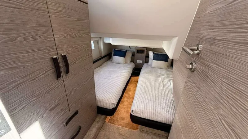 Slide: The Image of Greenline 48 Fly Hybrid 2024 - 5716147