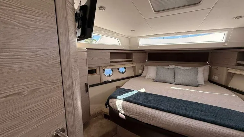 Slide: The Image of Greenline 48 Fly Hybrid 2024 - 5716159