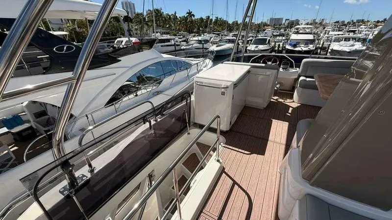 Slide: The Image of Greenline 48 Fly Hybrid 2024 - 5716176