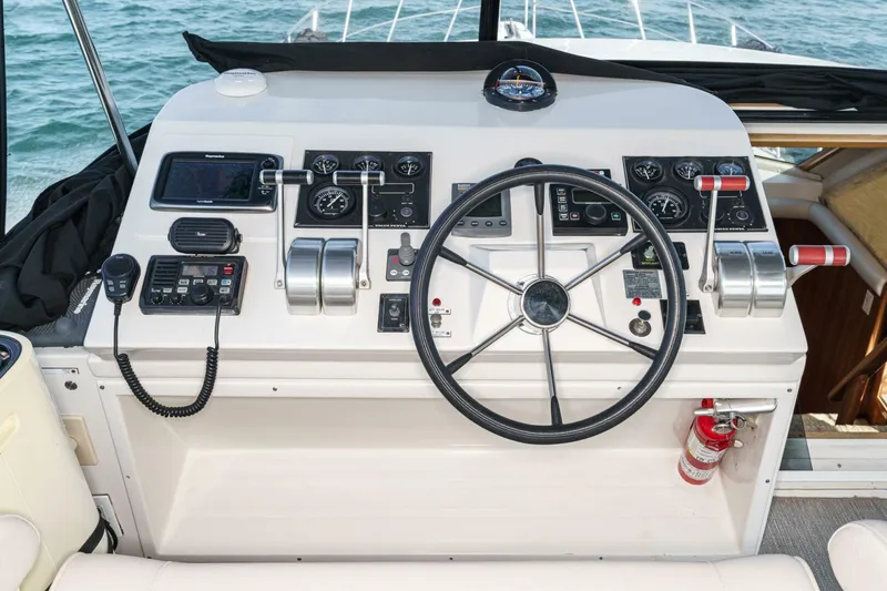 Slide: The Image of Navigator Classic Pilothouse 2001 - 5723272
