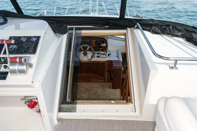 Slide: The Image of Navigator Classic Pilothouse 2001 - 5723273