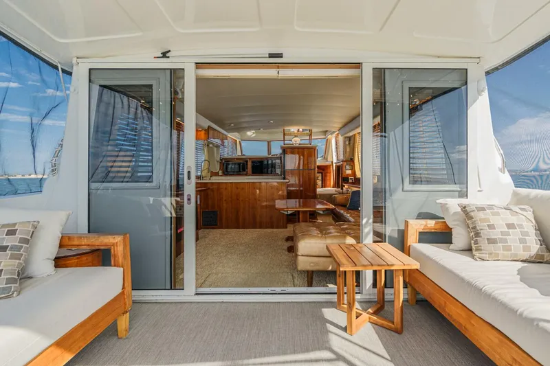 Slide: The Image of Navigator Classic Pilothouse 2001 - 5723279