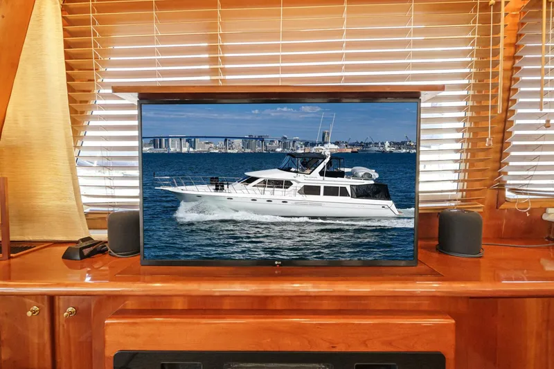 Slide: The Image of Navigator Classic Pilothouse 2001 - 5723287