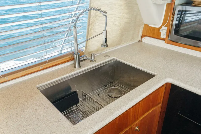 Slide: The Image of Navigator Classic Pilothouse 2001 - 5723291