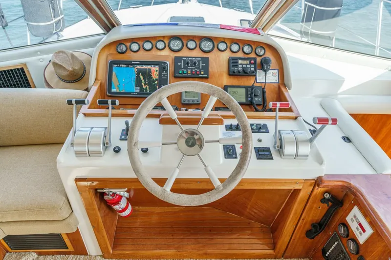 Slide: The Image of Navigator Classic Pilothouse 2001 - 5723305