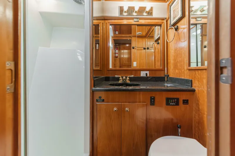 Slide: The Image of Navigator Classic Pilothouse 2001 - 5723311