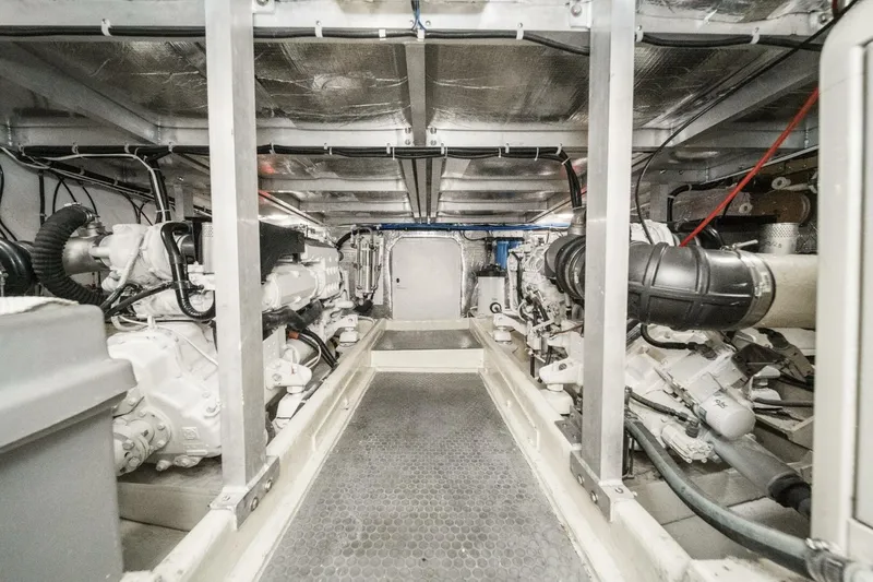 Slide: The Image of Navigator Classic Pilothouse 2001 - 5723318