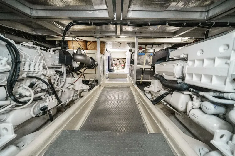 Slide: The Image of Navigator Classic Pilothouse 2001 - 5723319