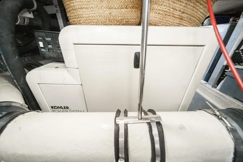 Slide: The Image of Navigator Classic Pilothouse 2001 - 5723327