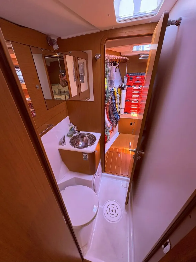 Slide: The Image of Jeanneau 57 2012 - 5697506