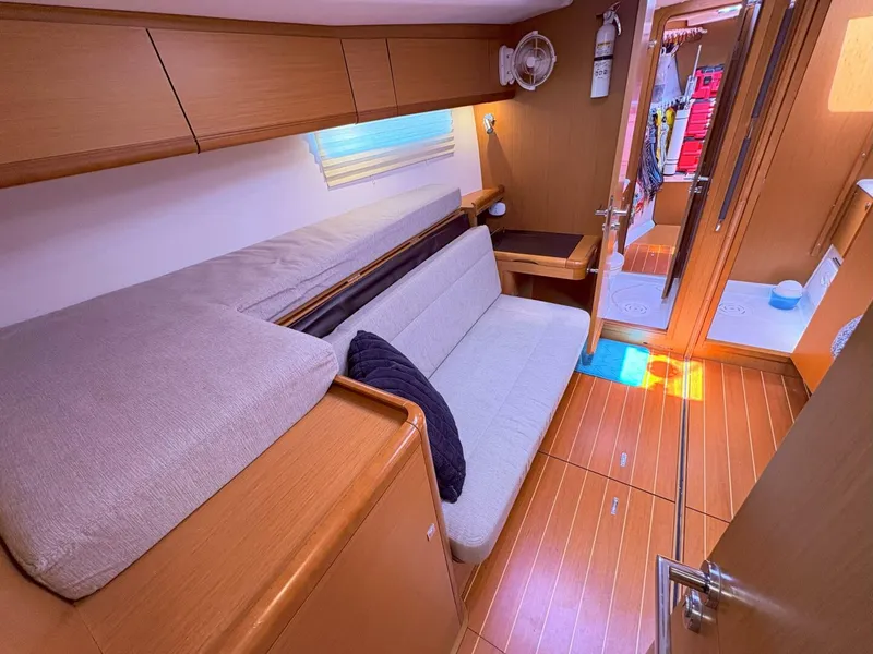 Slide: The Image of Jeanneau 57 2012 - 5697511