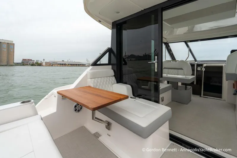 Slide: The Image of Regal 36 XO 2024 - 5697278