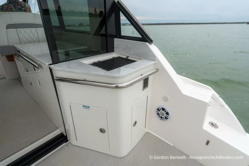 Slide: The Image of Regal 36 XO 2024 - 5697280