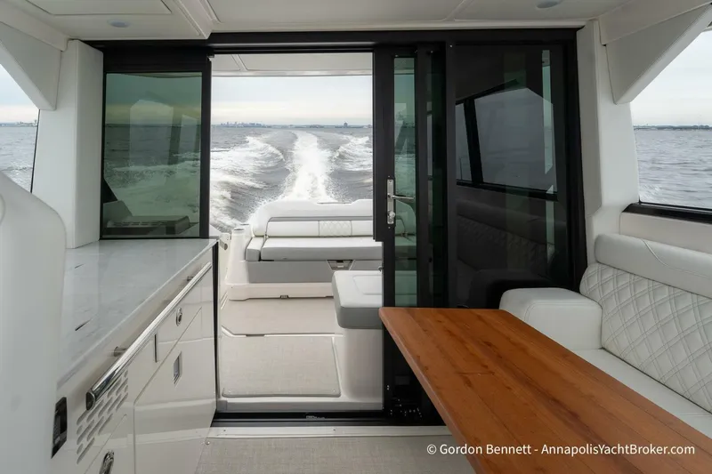 Slide: The Image of Regal 36 XO 2024 - 5697304