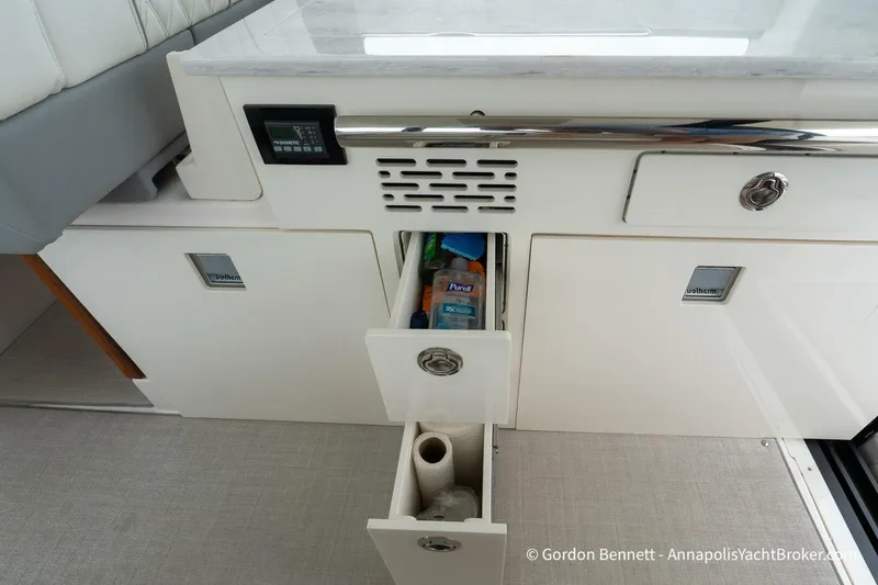 Slide: The Image of Regal 36 XO 2024 - 5697272