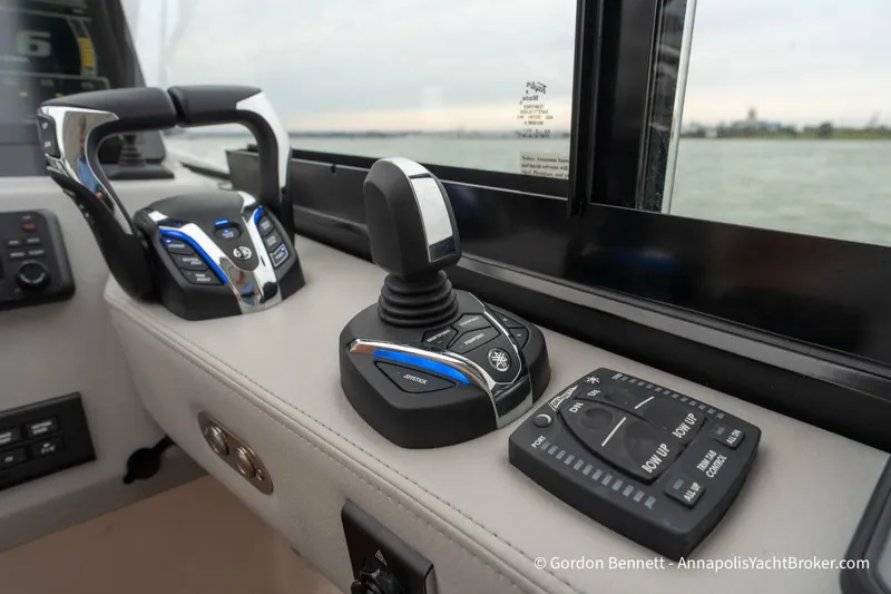 Slide: The Image of Regal 36 XO 2024 - 5697295