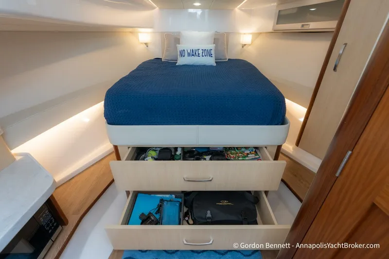 Slide: The Image of Regal 36 XO 2024 - 5697245