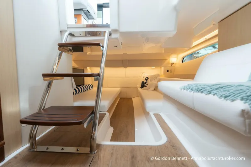 Slide: The Image of Regal 36 XO 2024 - 5697250