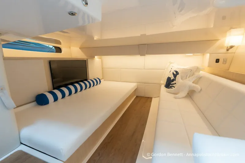 Slide: The Image of Regal 36 XO 2024 - 5697252