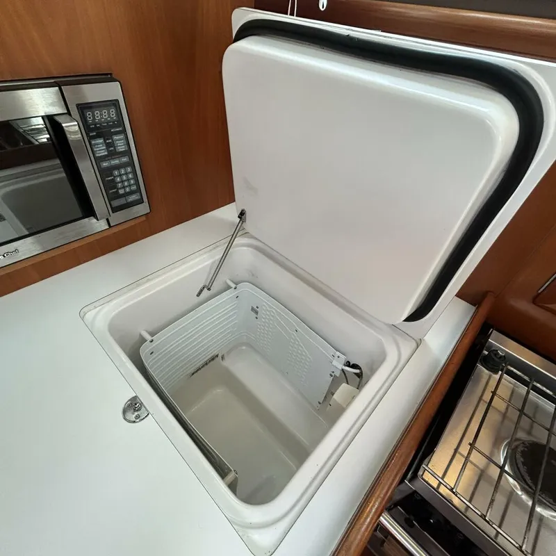 Slide: The Image of Beneteau 361 2001 - 5697458