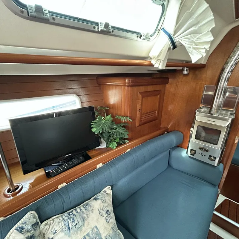 Slide: The Image of Beneteau 361 2001 - 5697461