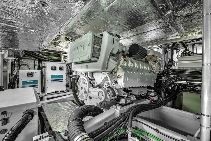 Slide: The Image of Sunseeker Ocean 90 Enclosed / Ocean 182 2024 - 5697873