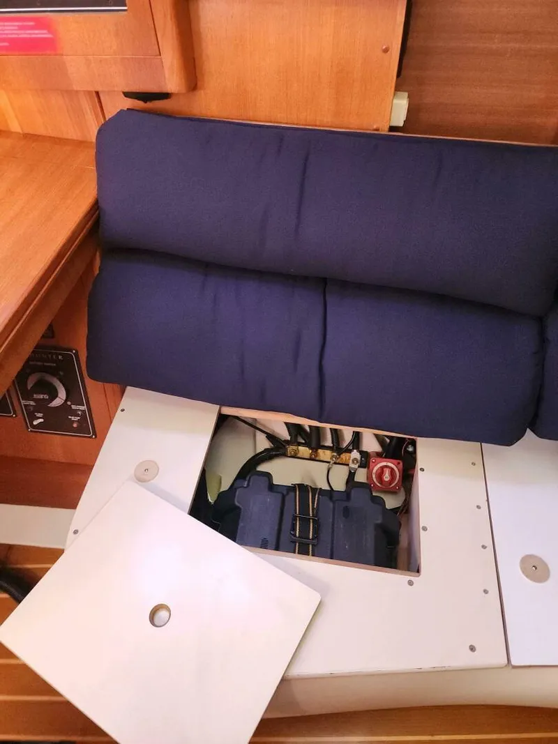 Slide: The Image of Hunter 386 2003 - 5697900