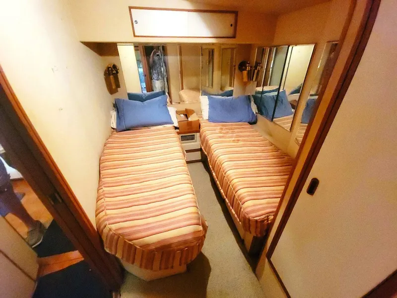 Slide: The Image of Bertram 50 Convertible 1989 - 5697930